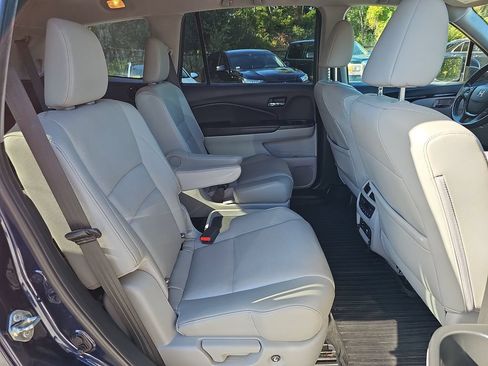 Used 2017 Honda Pilot Elite image 27