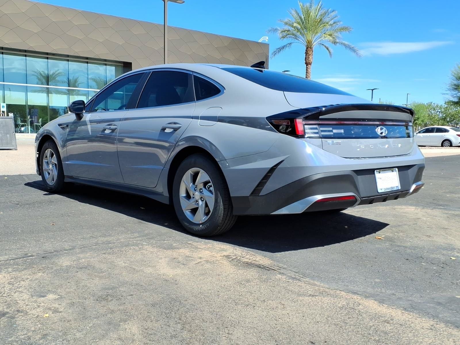 New 2026 Hyundai Sonata SE FWD image 4