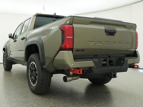 New 2026 Toyota Tacoma TRD Off-Road AWD/4WD image 4
