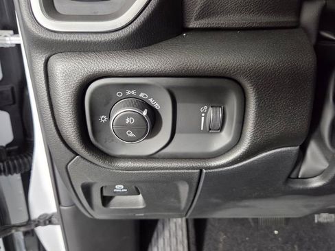 New 2026 RAM 1500 Express image 15