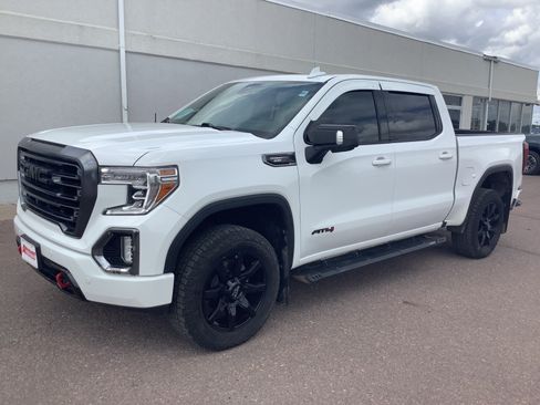 Used 2021 GMC Sierra 1500 AT4 w/ AT4 Value Package AWD/4WD image 2