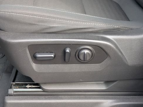 Used 2021 GMC Sierra 1500 Elevation image 13