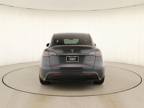 Used 2022 Tesla Model Y Performance AWD/4WD image 4