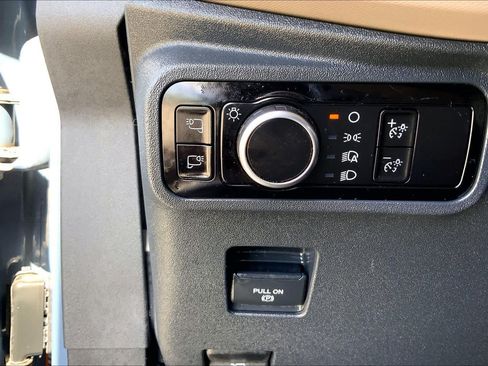 Used 2023 Ford Bronco Wildtrak AWD/4WD image 33
