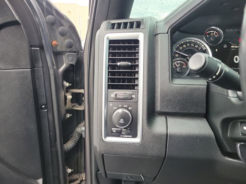 Used 2017 RAM 2500 Power Wagon w/ Luxury Group AWD/4WD image 20