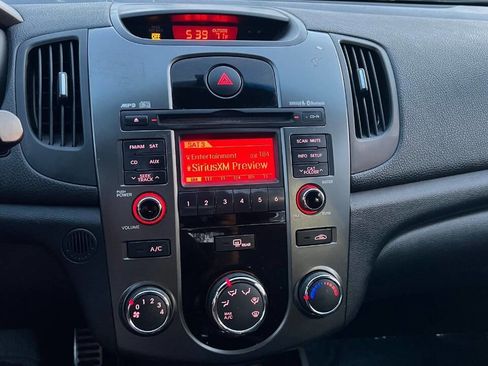 Used 2012 Kia Forte SX image 17