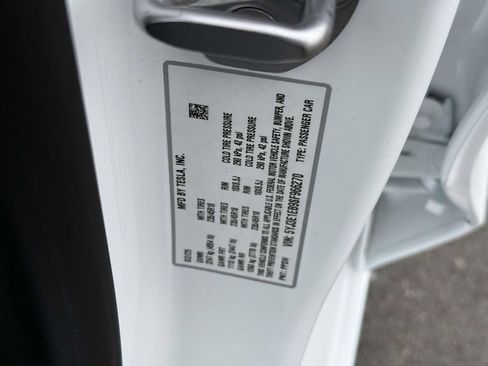 Used 2025 Tesla Model 3 Long Range AWD/4WD image 31