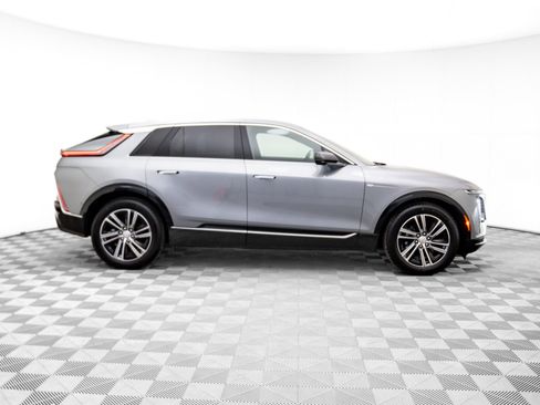 New 2026 Cadillac Lyriq Luxury image 6