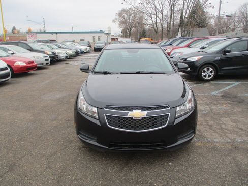Used 2014 Chevrolet Cruze LT image 3