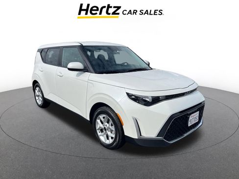 Used 2025 Kia Soul LX w/ LX Technology Package image 1