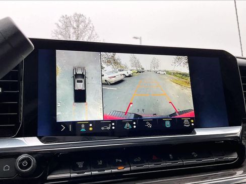 Used 2024 Chevrolet Silverado 2500 LTZ w/ LTZ Plus Package image 21