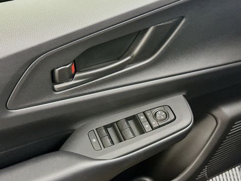 Used 2025 Toyota Prius Plug-In Hybrid image 15