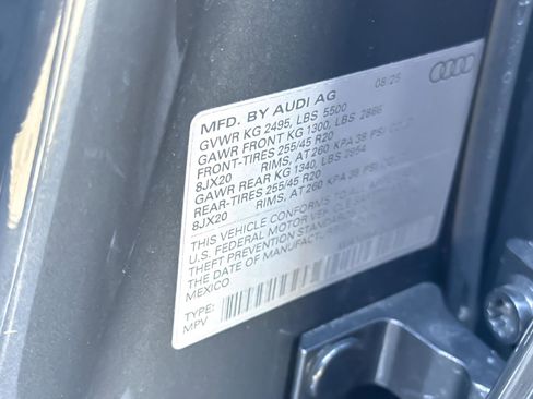 Certified 2025 Audi Q5 Premium Plus w/ Premium Plus image 29