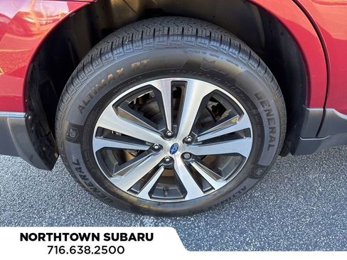 Used 2018 Subaru Outback 2.5i Limited image 13