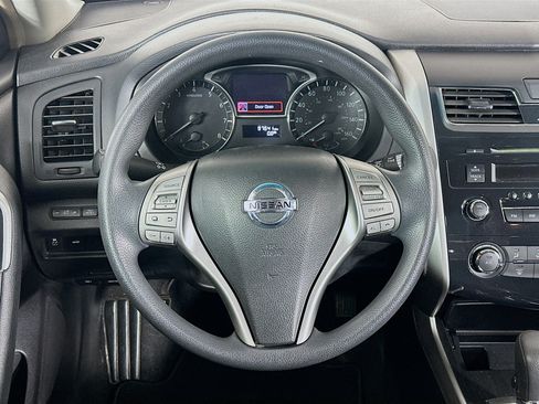 Used 2013 Nissan Altima 2.5 S FWD image 18