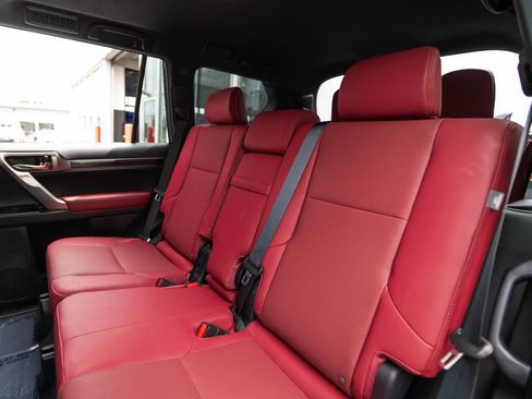 Used 2023 Lexus GX 460 Premium w/ Premium Package AWD/4WD image 30