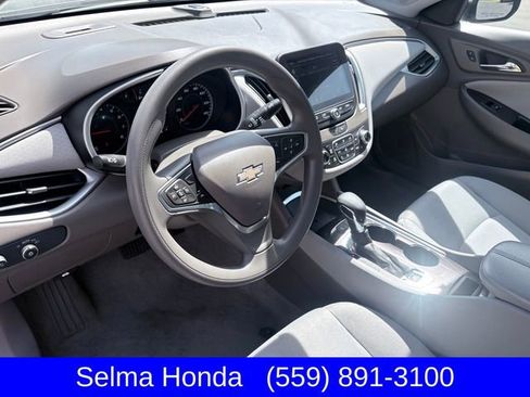 Used 2024 Chevrolet Malibu LT FWD image 7