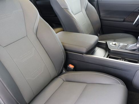 Used 2024 Lexus GX 550 w/ Accessory Package (Z1) image 45