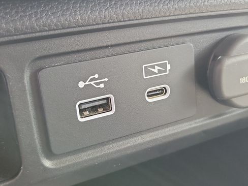 Certified 2023 Honda Pilot EX-L image 31