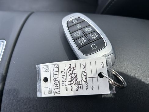 Used 2022 Hyundai Santa Fe Limited AWD/4WD image 36