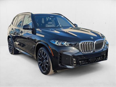 Used 2026 BMW X5 xDrive40i w/ M Sport Package image 6