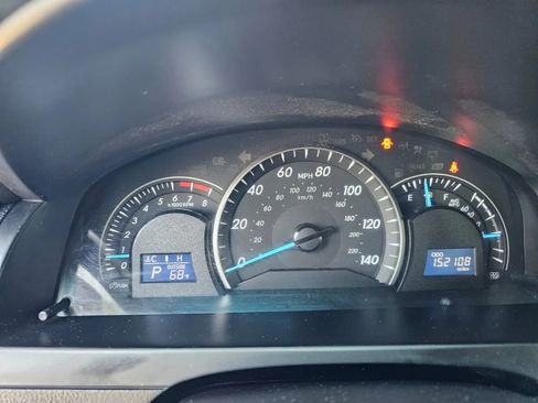 Used 2014 Toyota Camry LE image 15