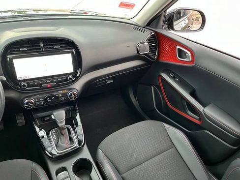 Used 2024 Kia Soul GT-Line w/ Option Group 020 FWD image 13