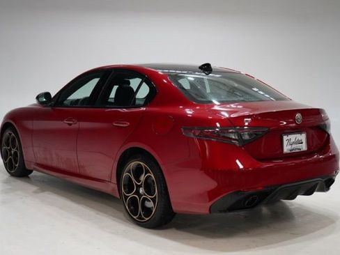 New 2025 Alfa Romeo Giulia AWD w/ Driving Assist Package image 5