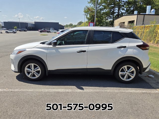 Used 2023 Nissan Kicks S FWD image 2