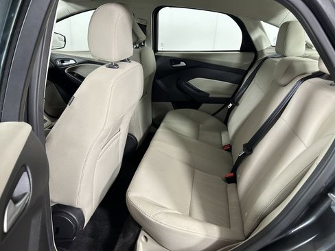 Used 2017 Ford Focus SE FWD image 23