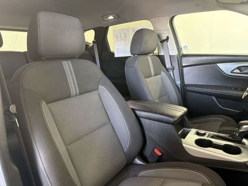 Certified 2024 Chevrolet Blazer LT w/ Convenience Package FWD image 17
