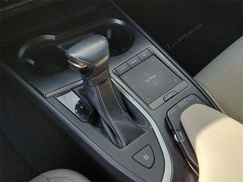 Used 2019 Lexus UX 200 w/ Premium Package image 26