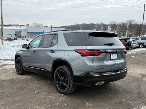 Used 2023 Chevrolet Traverse Premier w/ Redline Edition image 4