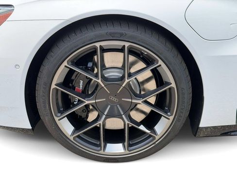 New 2026 Audi RS e-tron GT performance AWD/4WD image 22