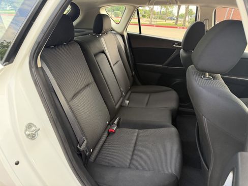 Used 2012 MAZDA MAZDA3 i Touring image 13