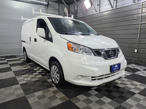 Used 2019 Nissan NV200 SV w/ Navigation Package FWD image 4