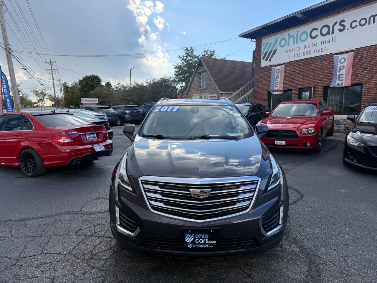 Used 2017 Cadillac XT5 Premium Luxury FWD image 2