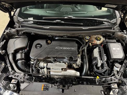 Used 2017 Chevrolet Cruze Premier image 39