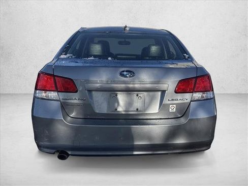 Used 2011 Subaru Legacy 2.5i Limited AWD/4WD image 9