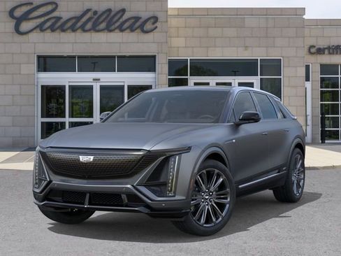 New 2026 Cadillac Lyriq V w/ LPO, Floor Liner Package AWD/4WD image 6
