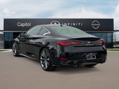Used 2022 INFINITI Q60 Red Sport 400 w/ Carbon Fiber Package image 7