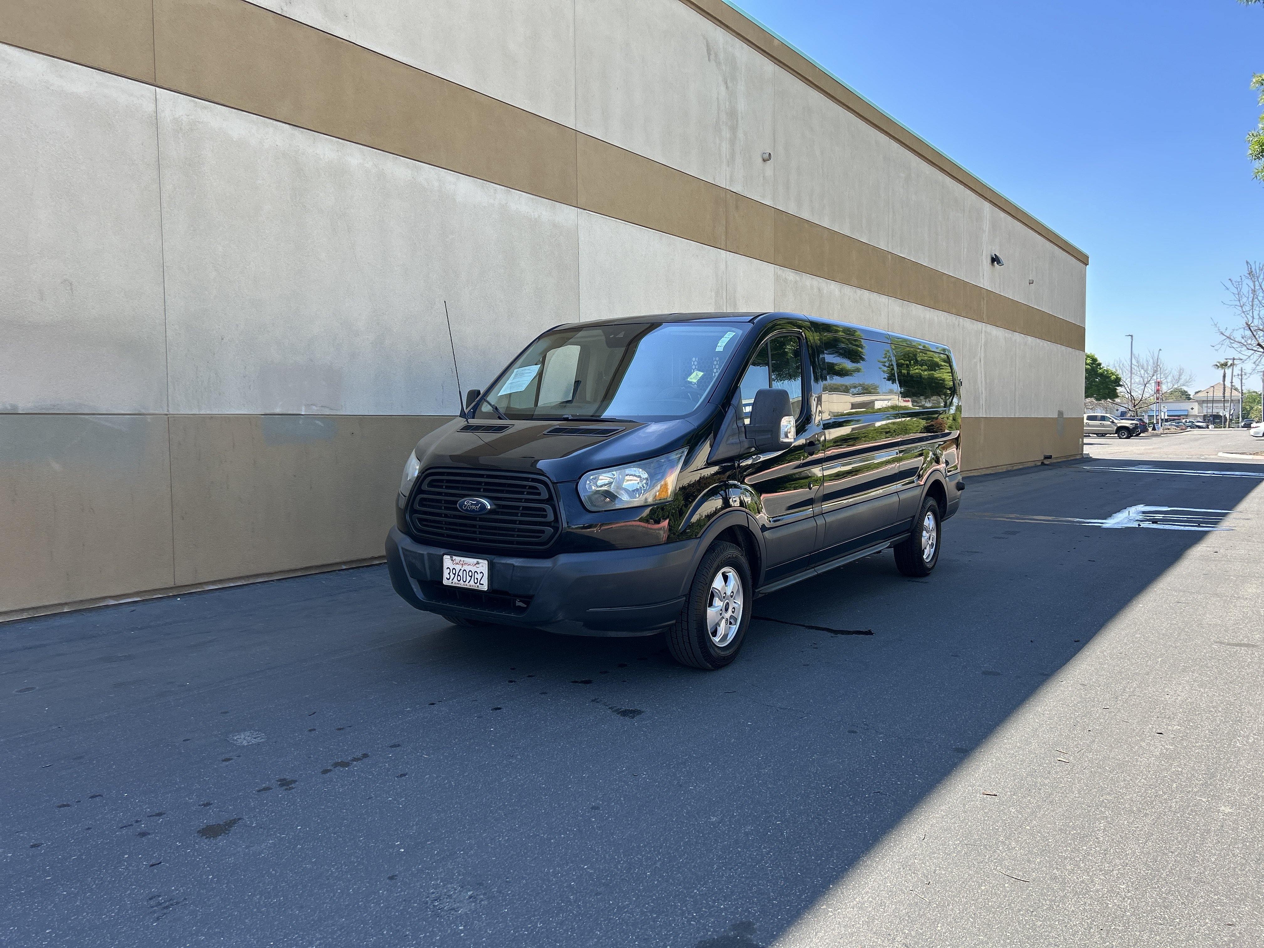 Used 2017 Ford Transit 250 148 Low Roof RWD image 28