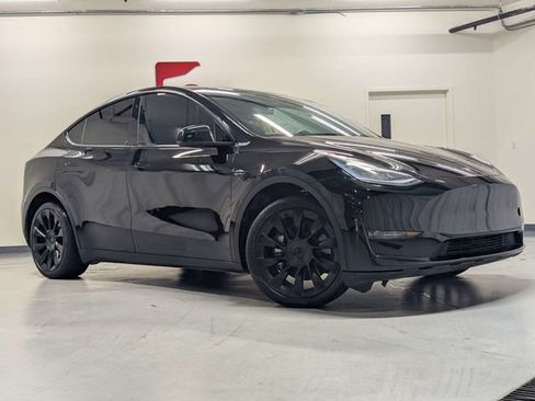 Used 2020 Tesla Model Y Long Range AWD/4WD image 2