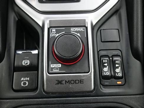 Used 2023 Subaru Forester Premium AWD/4WD image 23