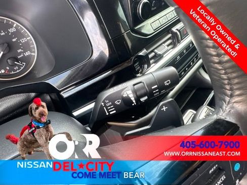 Certified 2025 Nissan Pathfinder SL w/ SL Premium Package FWD image 19