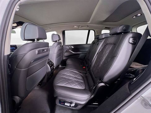 Used 2025 BMW X7 xDrive40i AWD/4WD image 20