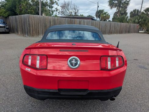 Used 2010 Ford Mustang Convertible RWD image 7