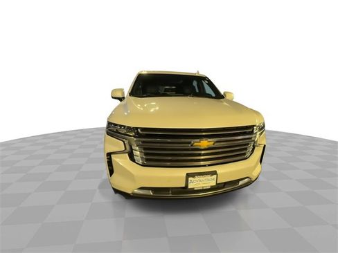 Certified 2024 Chevrolet Suburban High Country image 3
