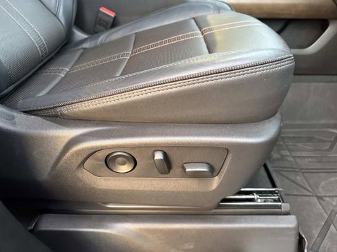 Certified 2025 Chevrolet Silverado 1500 High Country w/ High Country Premium Package image 12