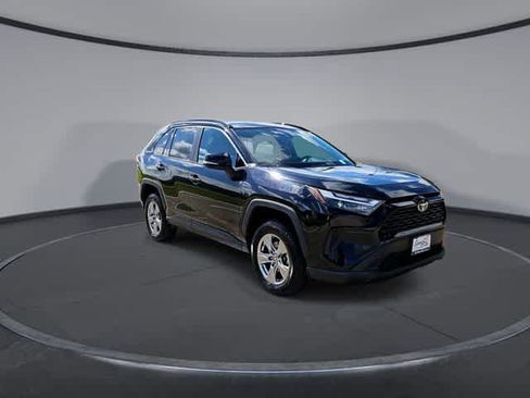 Used 2024 Toyota RAV4 XLE FWD image 2